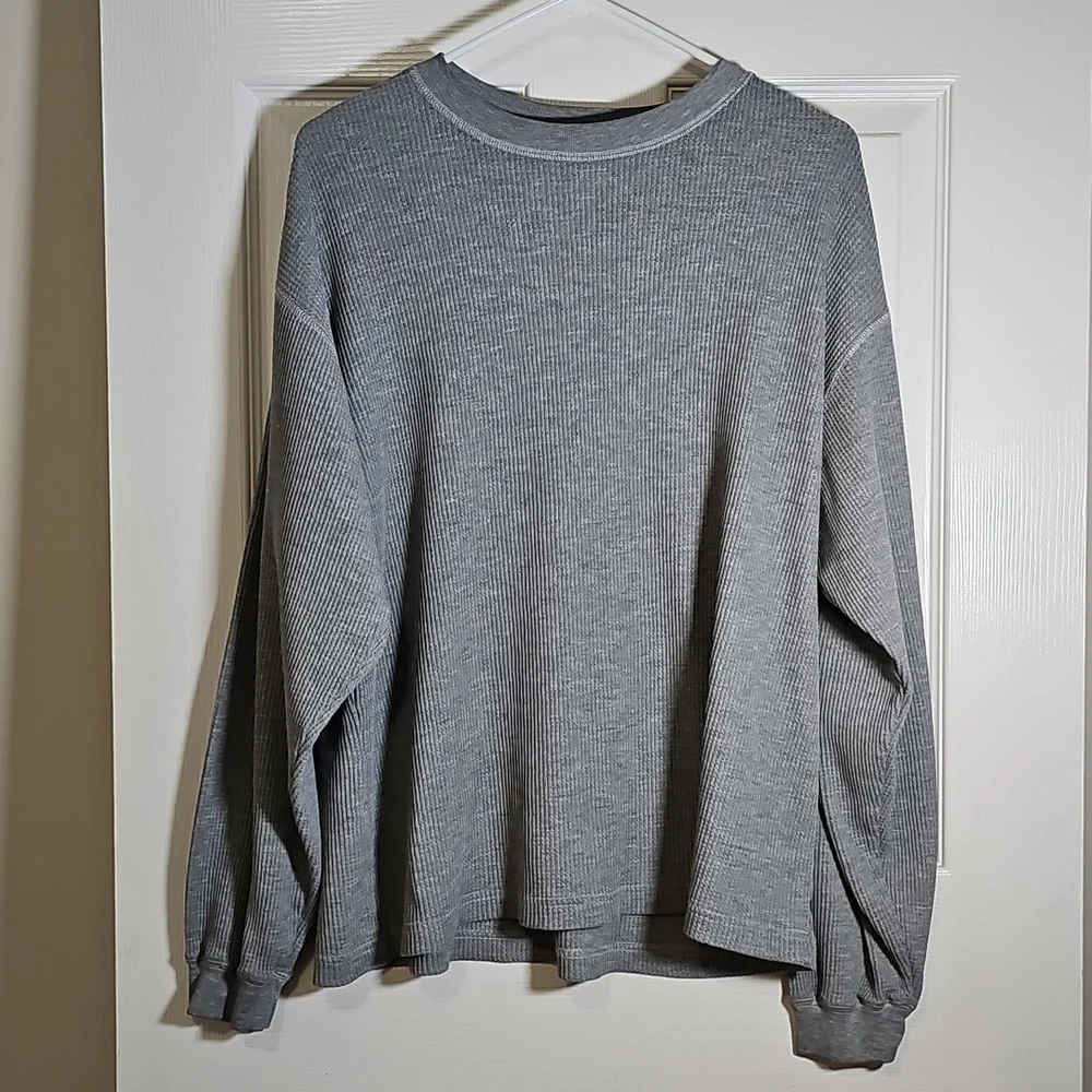 Express Thermal Long Sleeve Crewneck Gray Shirt Size M